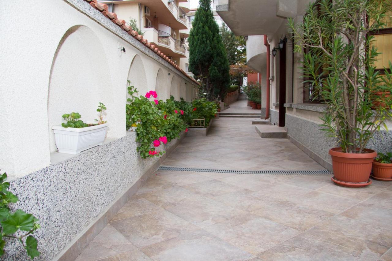 Хотел "Тихия Кът" Sosopol Exterior foto